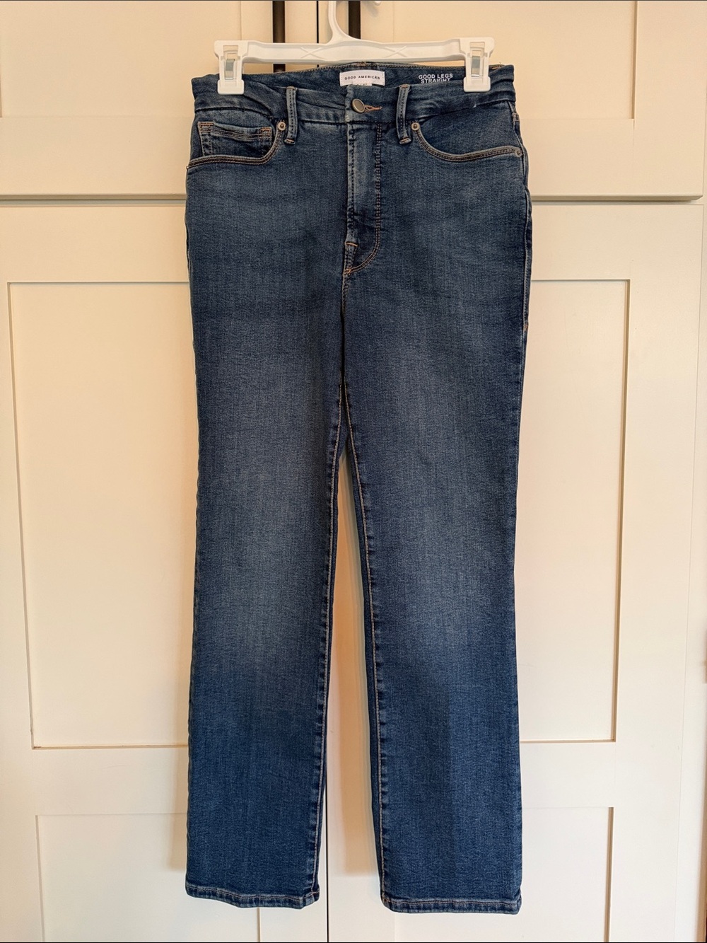 Good American Good Legs Straight Jeans - Picture 4 of 16